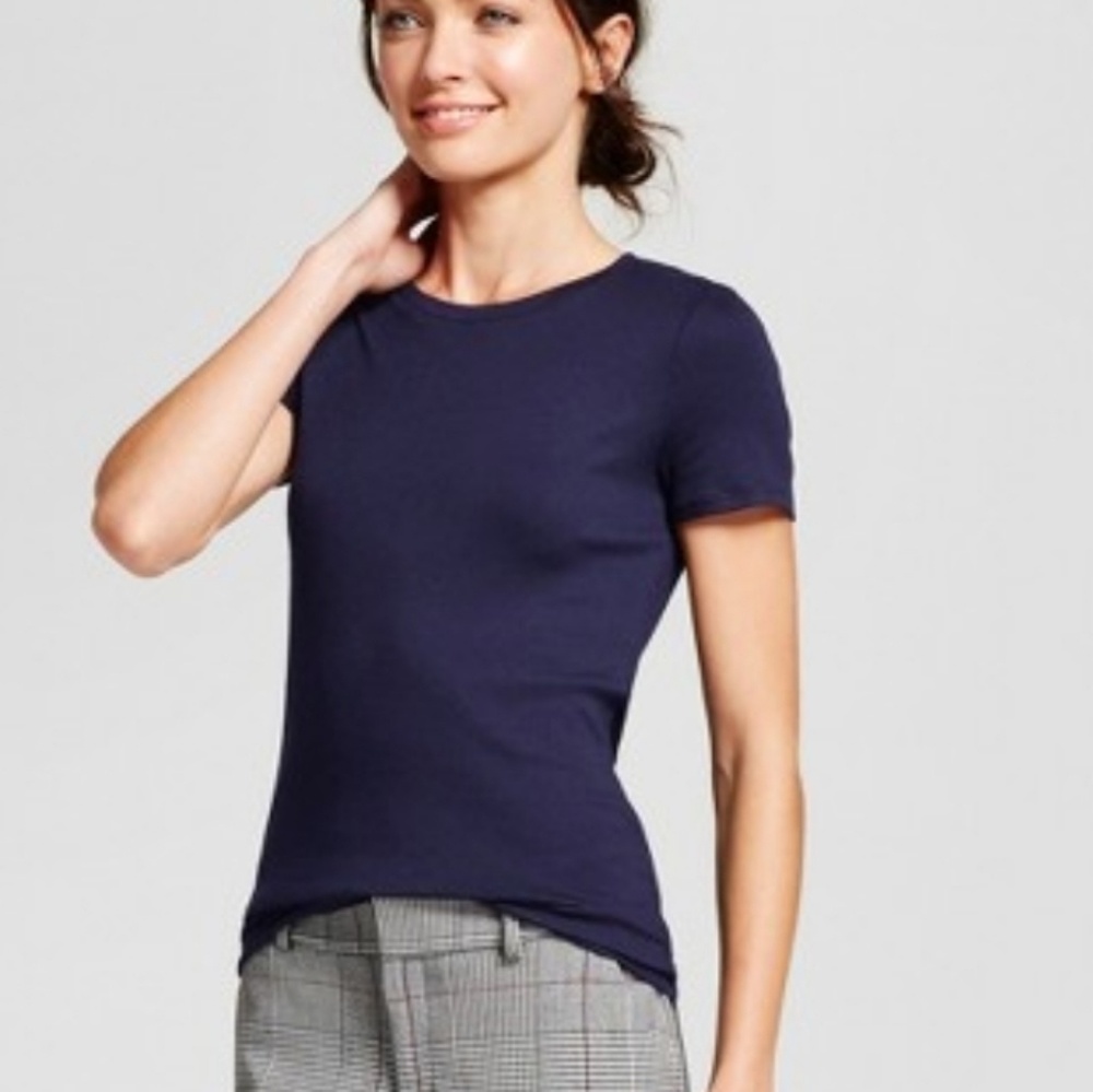 Old Navy tee